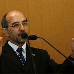 Parlamentares criam calend&aacute;rio irrelevante de homenagens