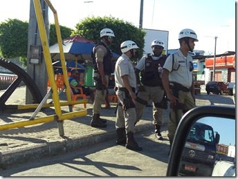 policia nas ruas de Valença 008