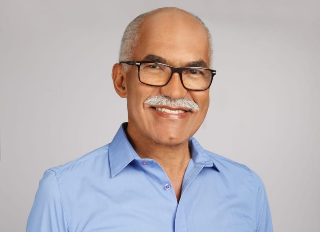 DOUTOR ALFREDO ESTEVE ONTEM EM VALENÇA E AVISOU DO SEU DESLIGAMENTO TEMPORÁRIO DA POLICLÍNICA DOUTOR ALFREDO ESTEVE ONTEM EM VALENÇA E AVISOU DO SEU DESLIGAMENTO TEMPORÁRIO DA POLICLÍNICA